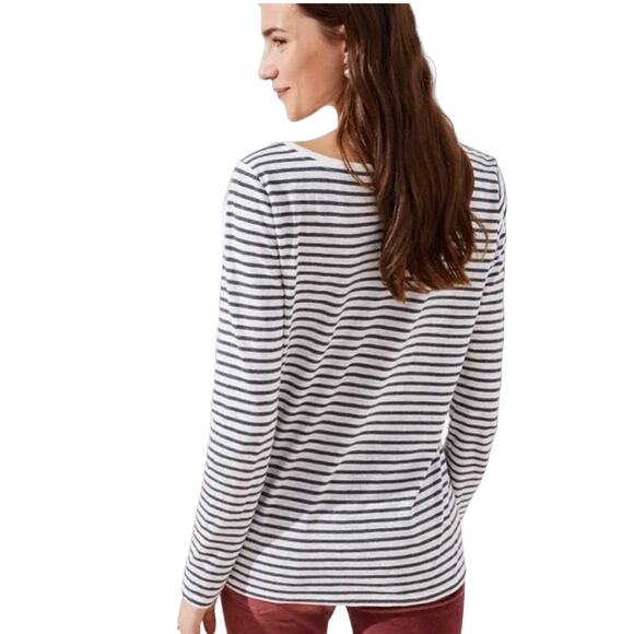 NWT LOFT Grey & Ivory W/Gold Snow Day Embroidery Vintage Soft Tee - SIZE LARGE - Picture 4 of 10